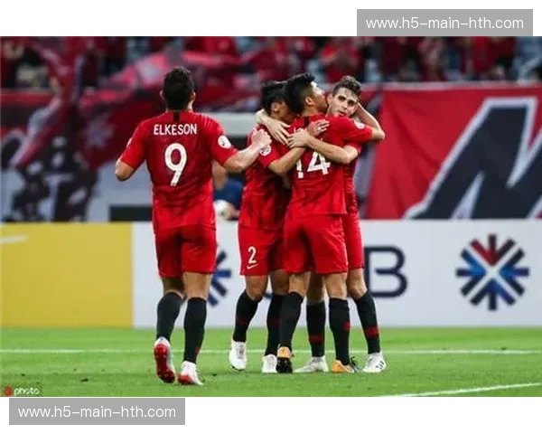 2012，熊熊燃烧的广州恒大与破釜沉舟的全北现代：一场荡气回肠的亚洲冠军联赛史诗